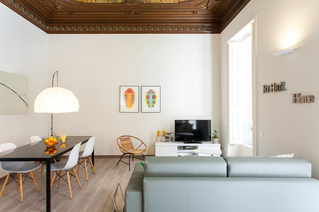 Amazing Catalan Music Palace With Terrace Barcelona Room photo