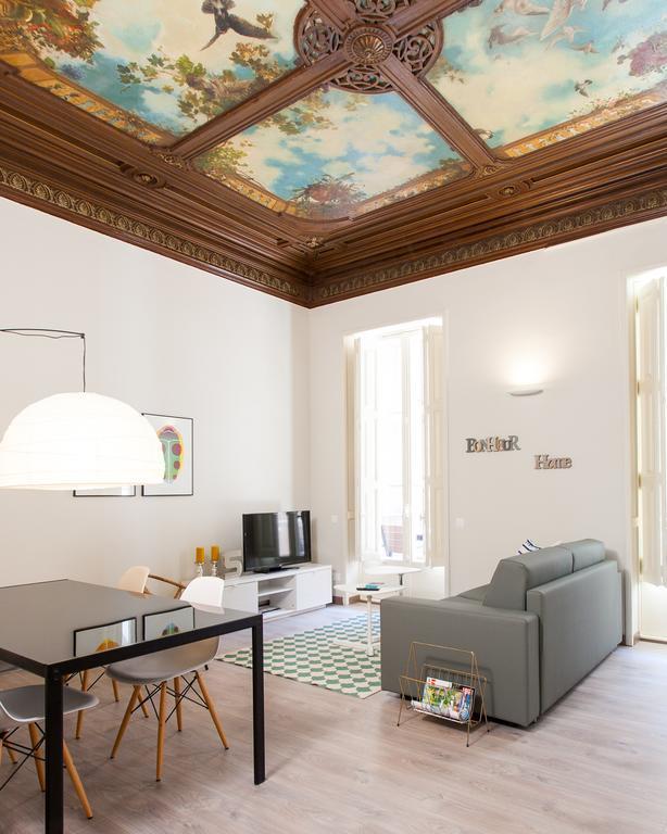 Amazing Catalan Music Palace With Terrace Barcelona Room photo